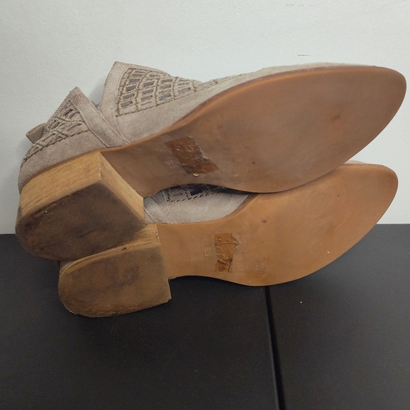 Jeffrey Campbell Taggart Suede Lazer Cut Booties size 9.5 women's - Picture 10 of 10